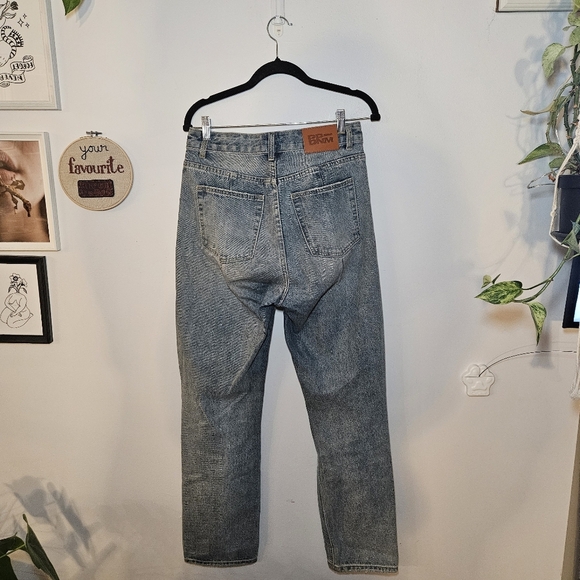 Princess Polly High-Waist Distressed Jeans - Picture 5 of 8